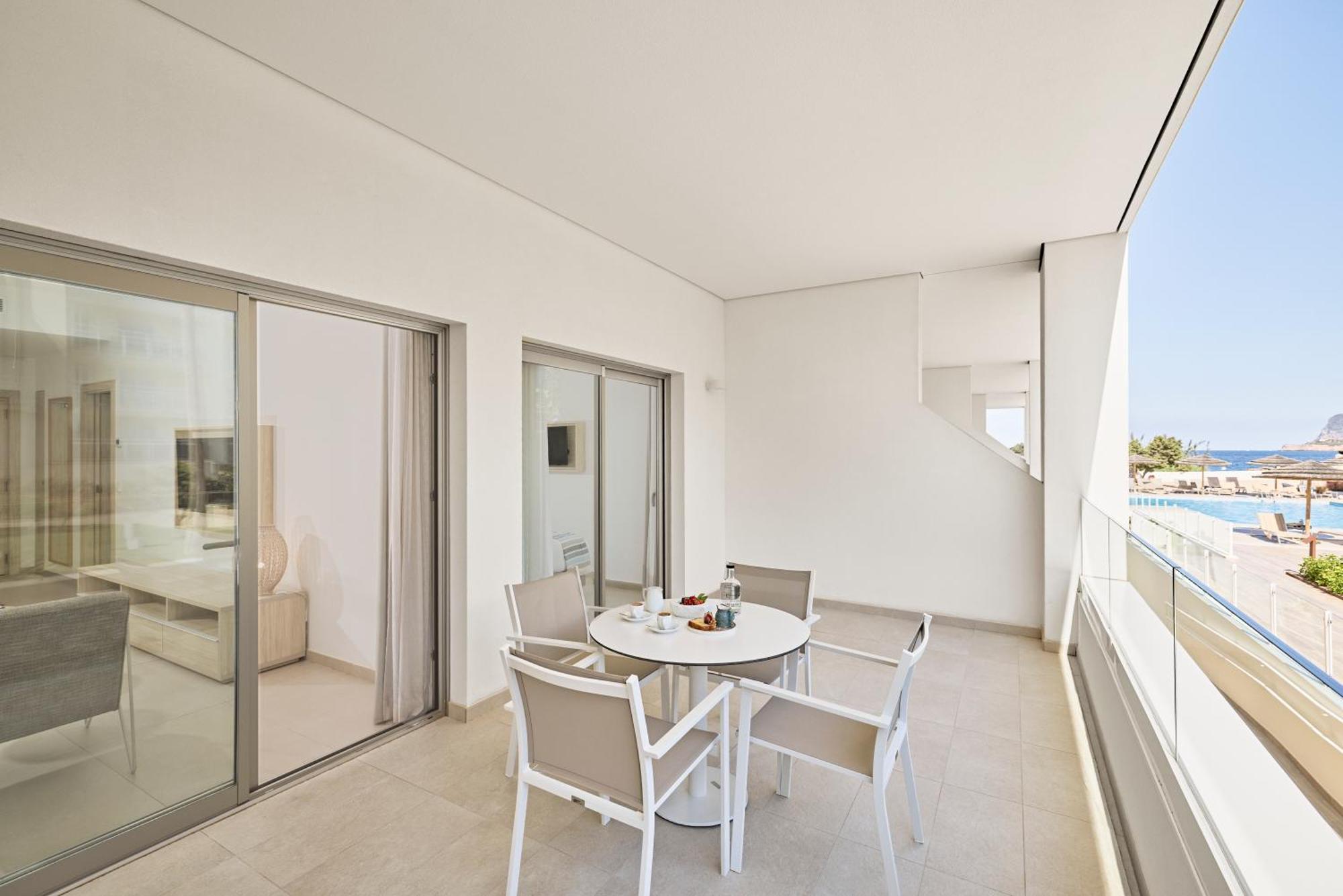Suite de 1 dormitorio con vistas al jardín